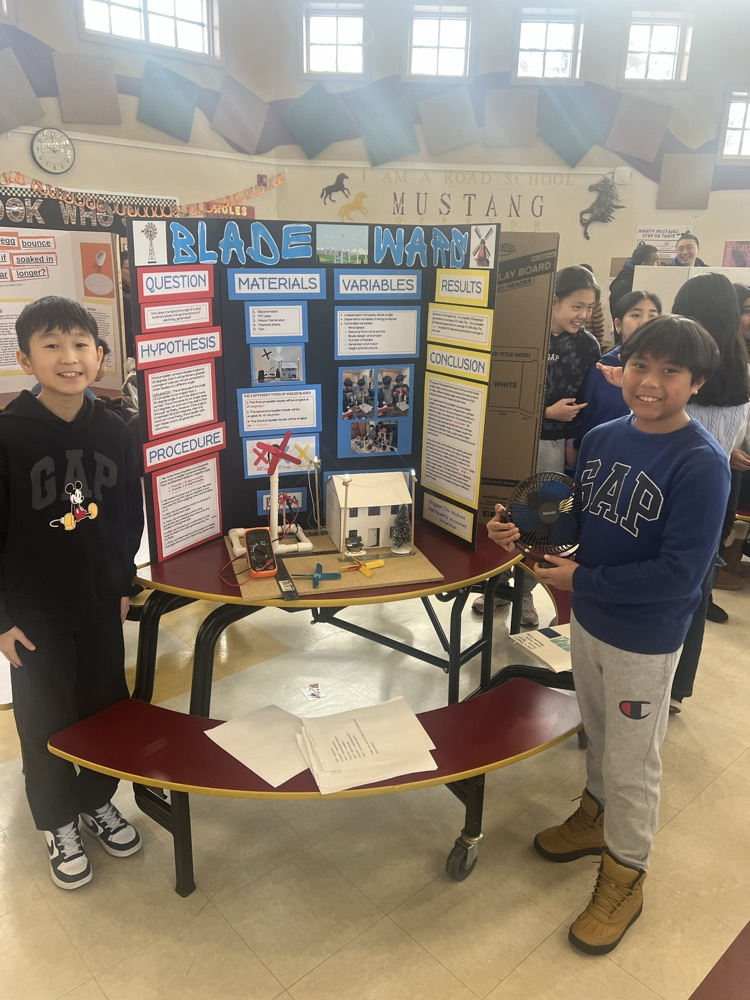 kids with their science projects