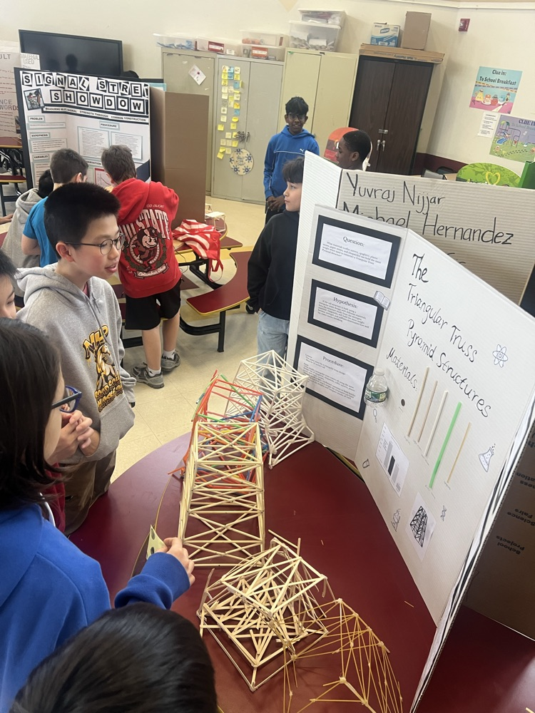 kids with their science projects