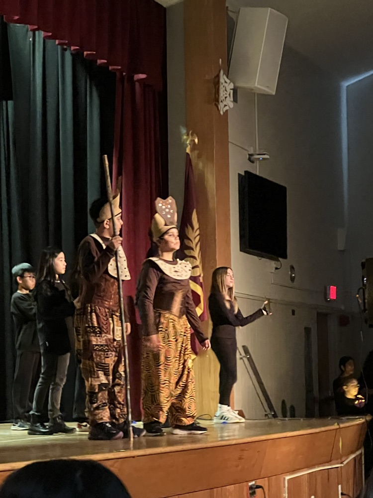 Lion, King Junior performance