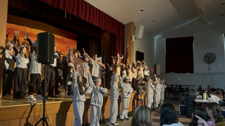 Lion, King Junior performance