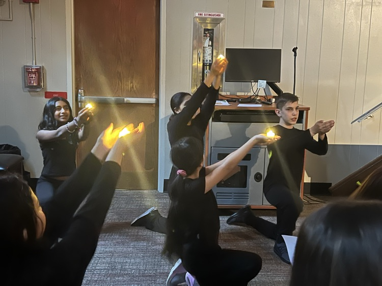 Lion, King Junior performance