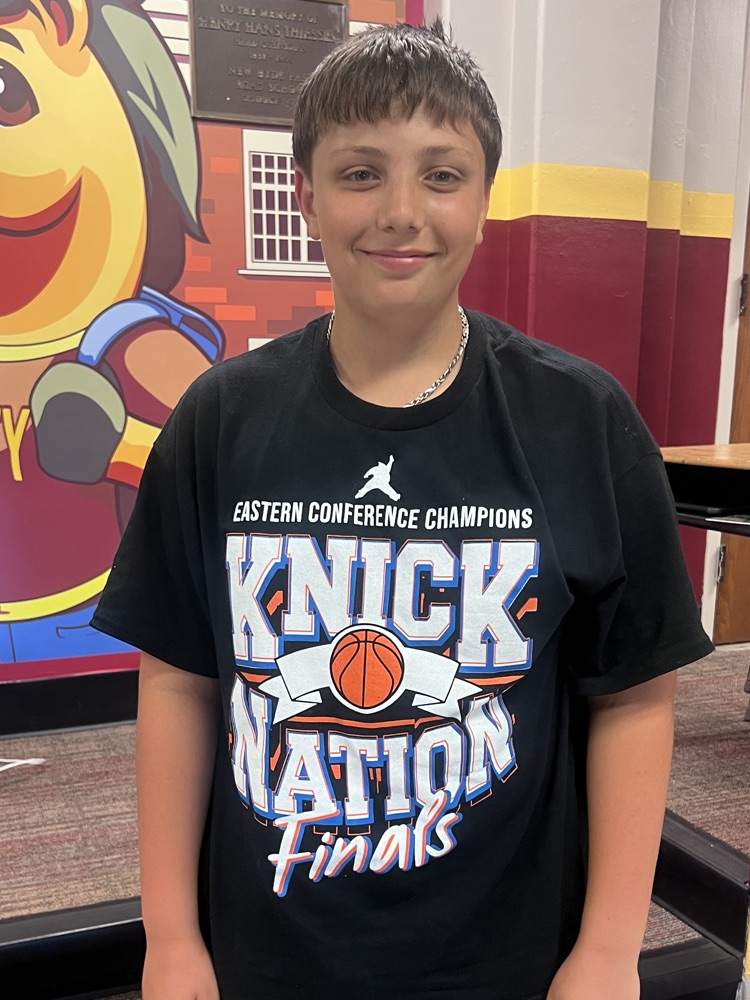 kids wearing Knicks clothing