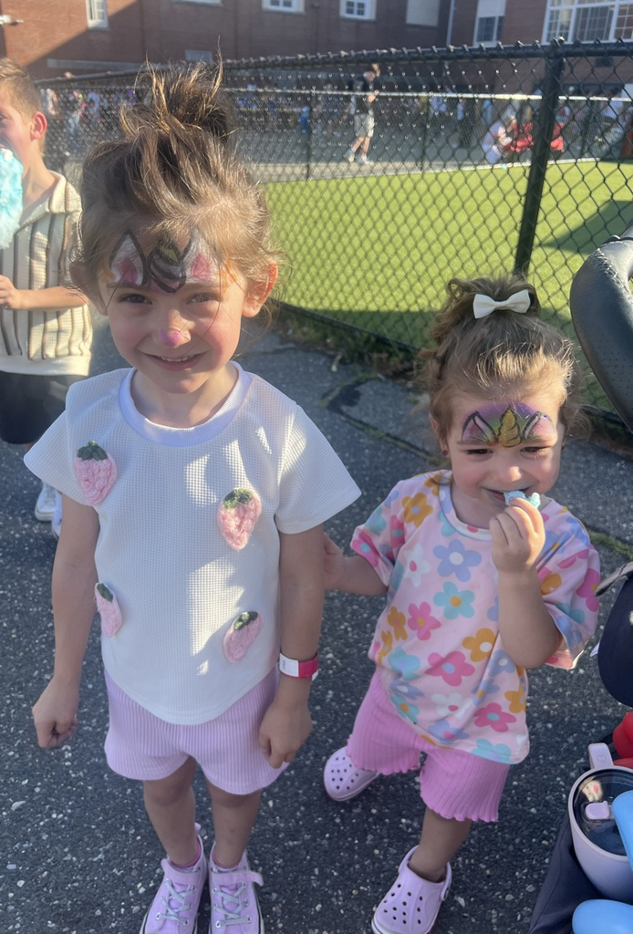 girls with face painting