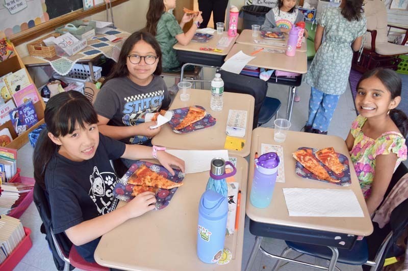 Hillside Grade School’s fourth grade classes proved themselves to be math champions in the recent Magma Solutions Competition (Elementary School.
