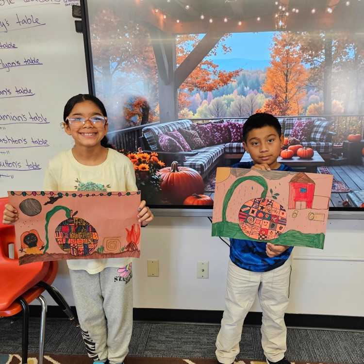 4th grade did a fantastic job on these Pumpkin Zentangles! 