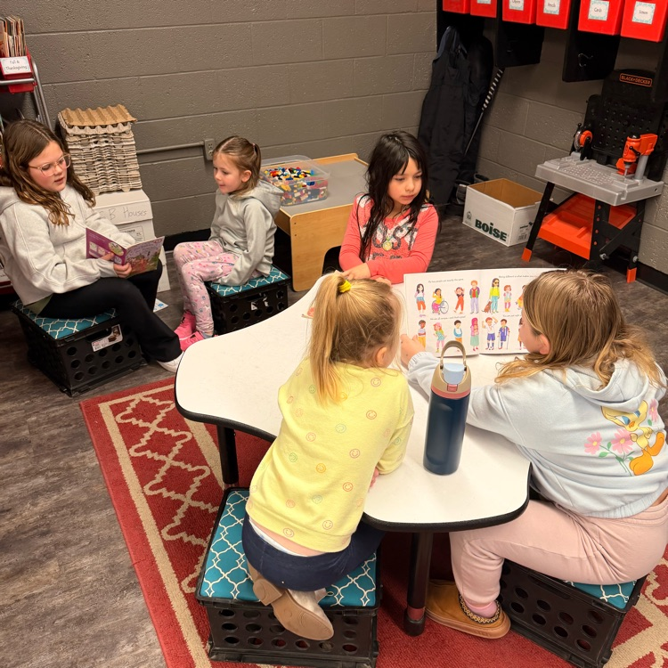 Third grade read to Mrs. Yri’s kinder class and played some card games!