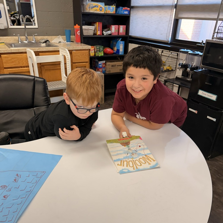 Third grade read to Mrs. Yri’s kinder class and played some card games!