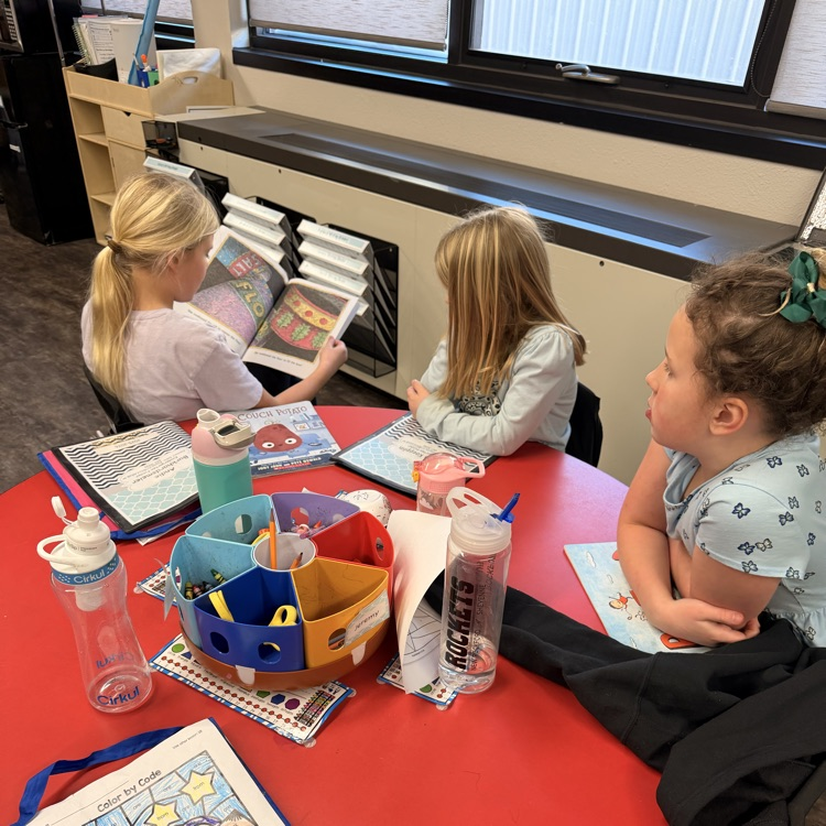 Third grade read to Mrs. Yri’s kinder class and played some card games!