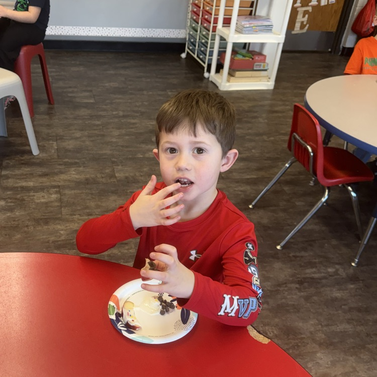 Carrie Nichols coming in to do the On the Move program. The kids get to try different foods each week.