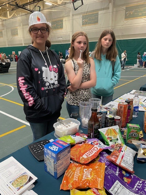 Newell Middle School Girls at Women in Science at Black Hills State University.