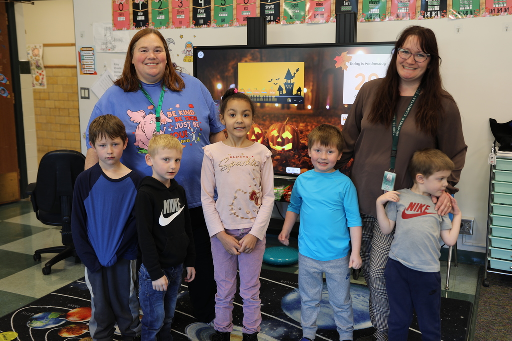 Ms. Ceinwen Gauss Class