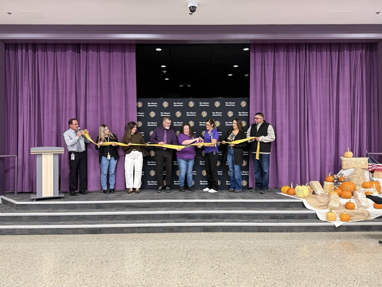 ribbon cutting ceremony