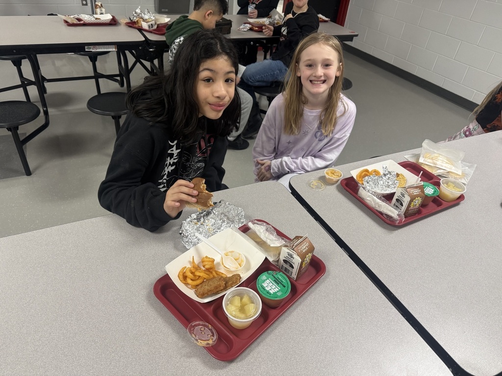 Students enjoying tailgate lunch