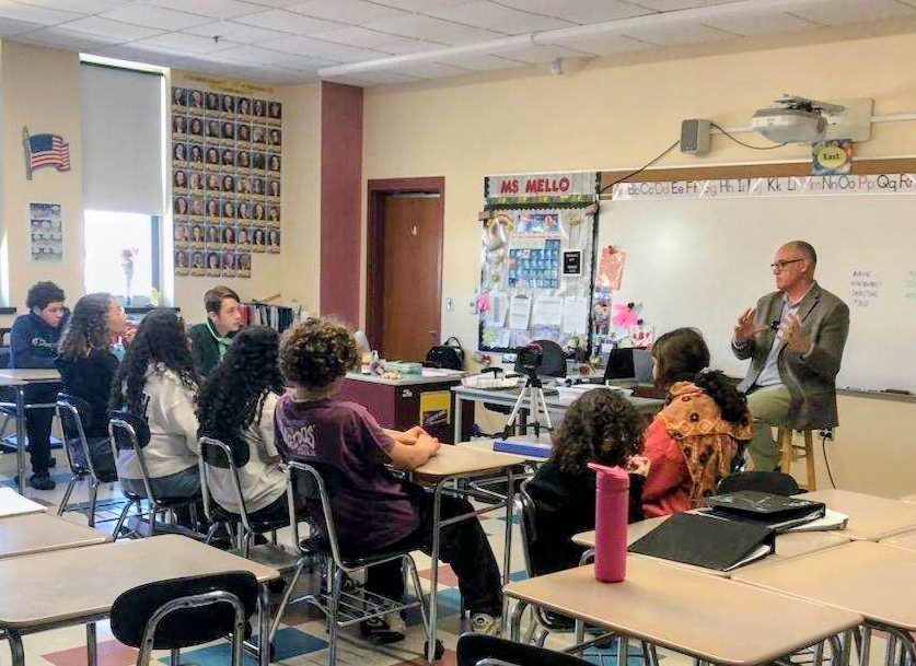 Mayor Holder Visits With Thompson Social Studies Students