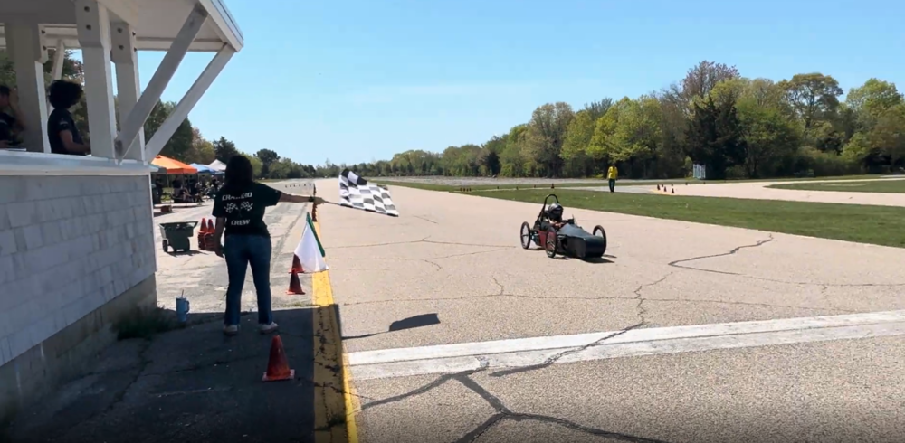 Rogers EV Race Team Takes First Placeđ