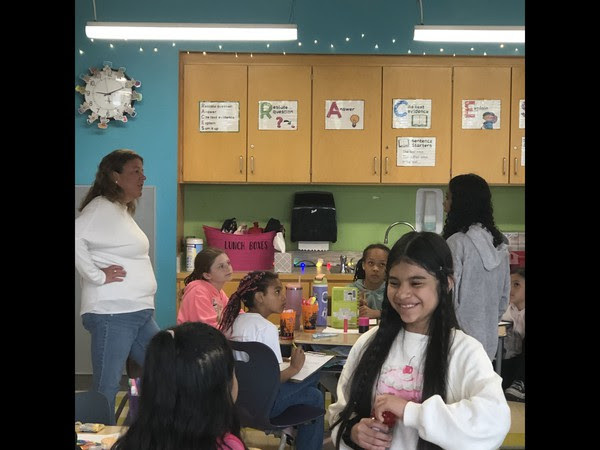 TMS Principalâs Advisory Council Students Visit Pell 4th Grade
