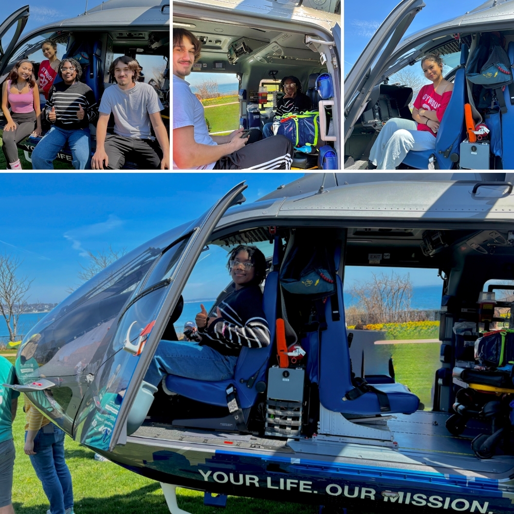 Pathways Program Juniors Tour MedFlight Helicopterđ