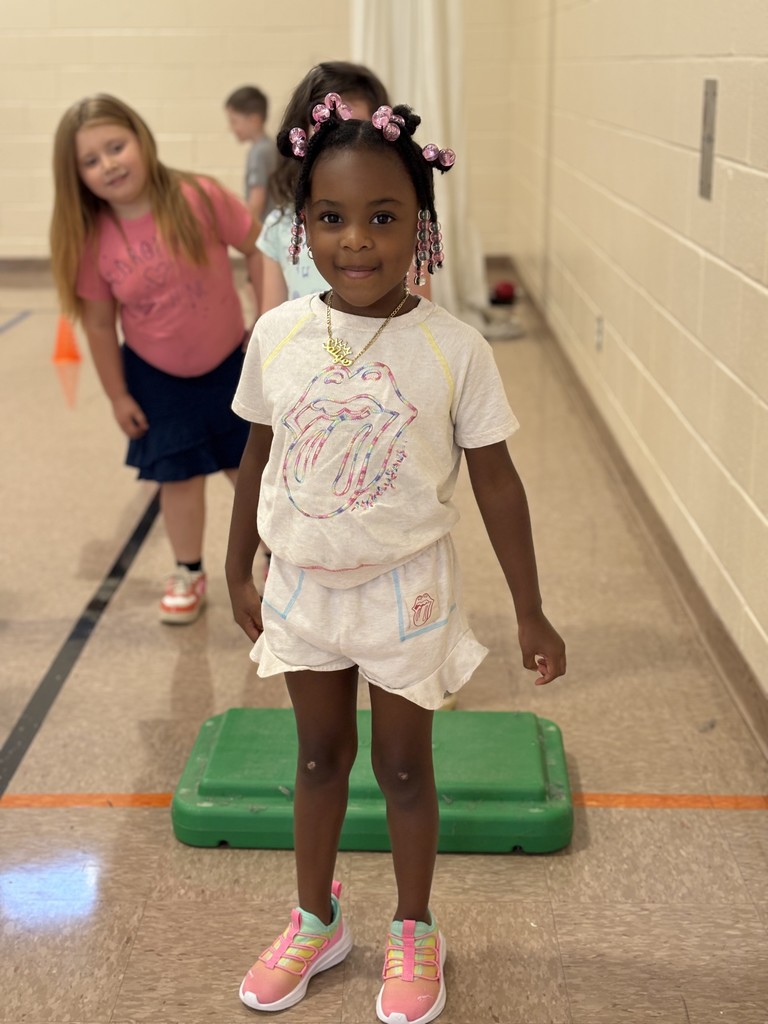 Kinders in PE