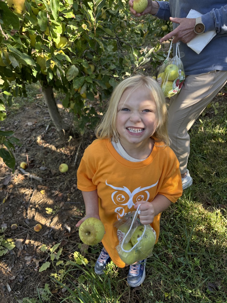Mrs. King's class at Perry Lowe Orchard