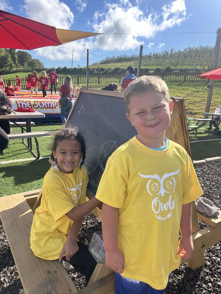 Mrs. Abernethy & Helton's classes at Perry Lowe Orchard
