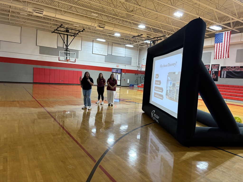 Yamilett, Caelyn, and Brizza recruiting at Arndt