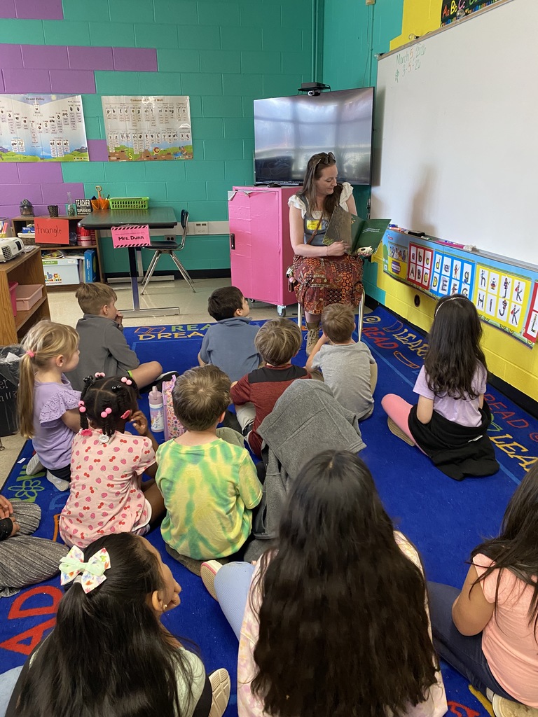 Guest readers in Mrs. King's class