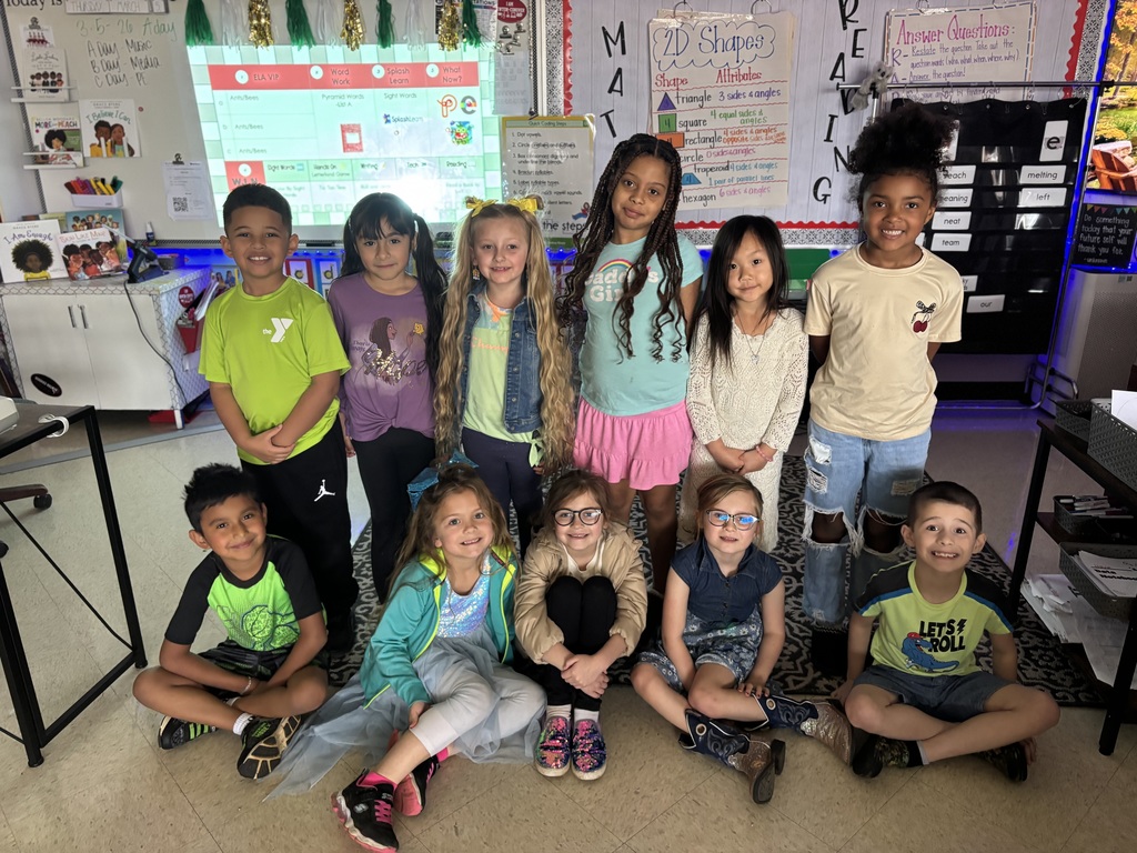 Mrs. Abernethy class throughout RAAW