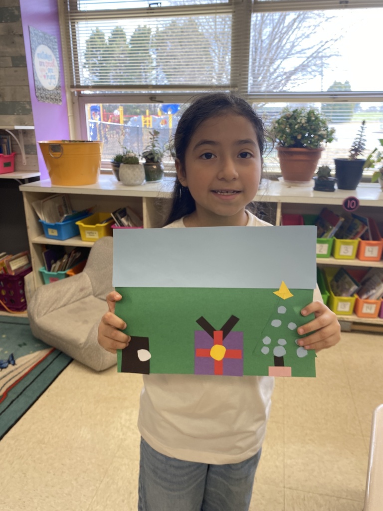 exploring 2D shapes in 1st grade