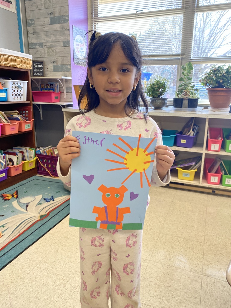 exploring 2D shapes in 1st grade