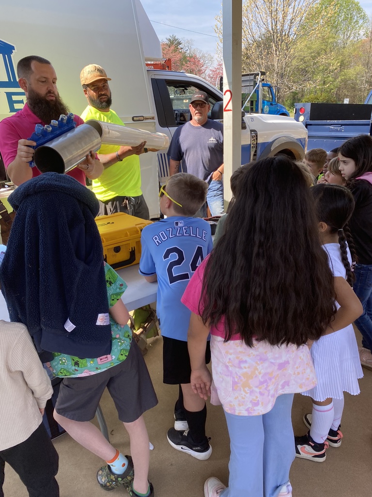 We had an incredible Career Day at Shuford! 🎉 Our students had the opportunity to learn from a variety of professionals who generously shared their time, experiences, and passion for their careers. From hands-on demonstrations to engaging conversations, the day was filled with inspiration and curiosity. Events like this help our students begin to explore their interests and imagine the possibilities for their future. We are so grateful to all of our guest speakers for making this day meaningful and memorable! Thank you for helping us show our students that their dreams are within reach. 💼✨