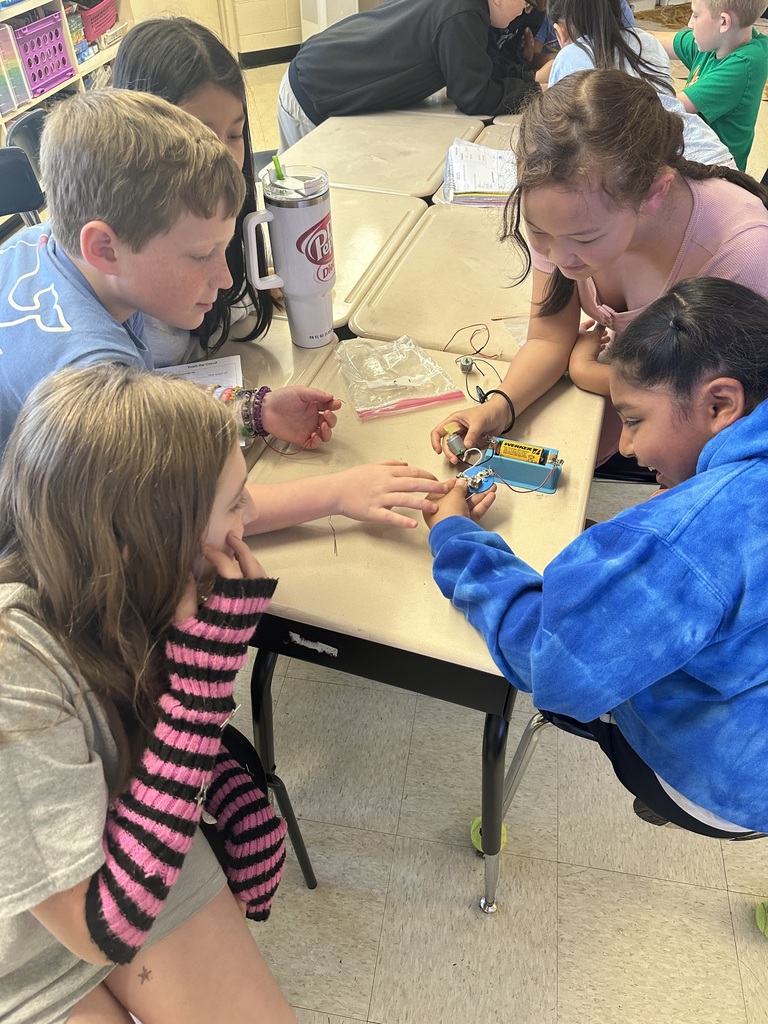 ⚡🔋Ms. Burkhalter’s 4th-grade class worked hard exploring their circuit unit! Students dove into the world of electricity by building and testing their own circuits, learning how energy flows, and discovering what makes a complete circuit work. Keep up the great work, 4th grade!