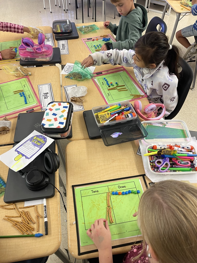 🥨🍫 Math you can see, touch, and EAT! 🍫🥨 Mrs. Almanza’s 2nd graders had a delicious way to review adding and subtracting two-digit numbers today! Students used pretzels and M&Ms as base-ten blocks to model tens and ones while practicing their math skills. Who says math can’t be fun and tasty?! 😋➕➖ Way to go, Shuford OWLs! 🦉💙💛