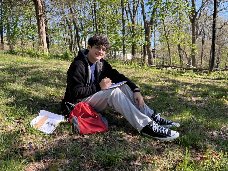 Spanish Class on the nature Trail 