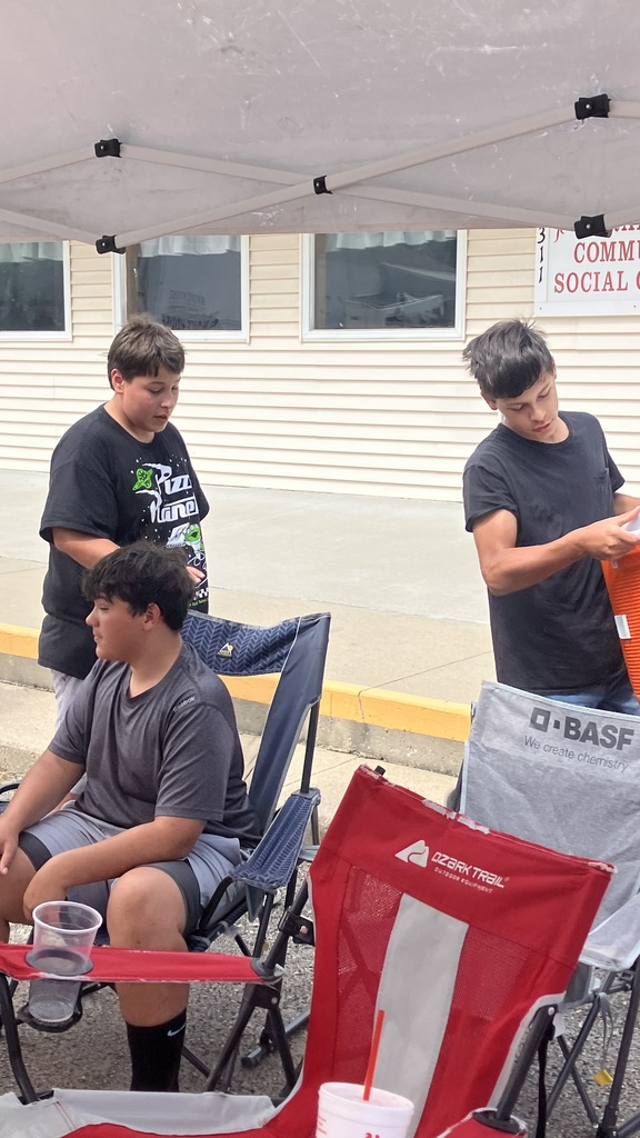8th grade working the fair