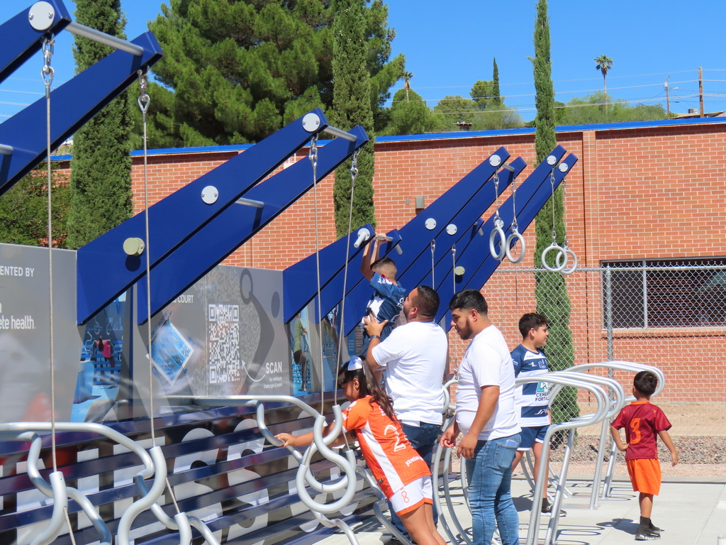 Community Fitness Court® and Studio GRAND OPENING 