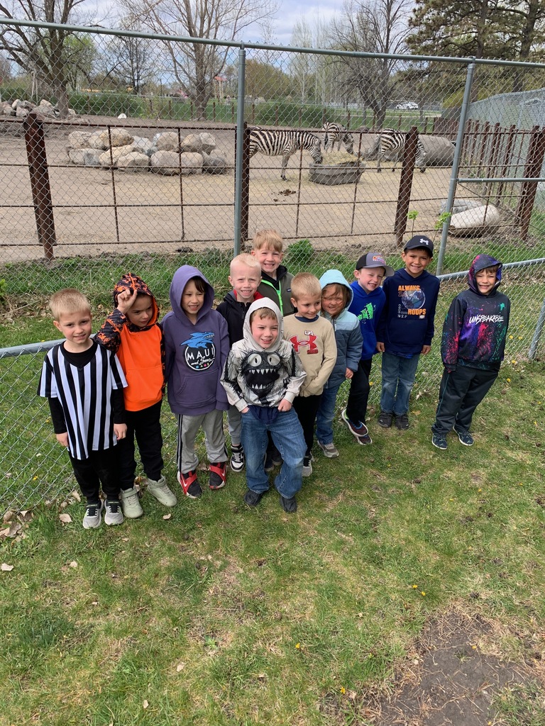 NCE Students visiting the Zoo!