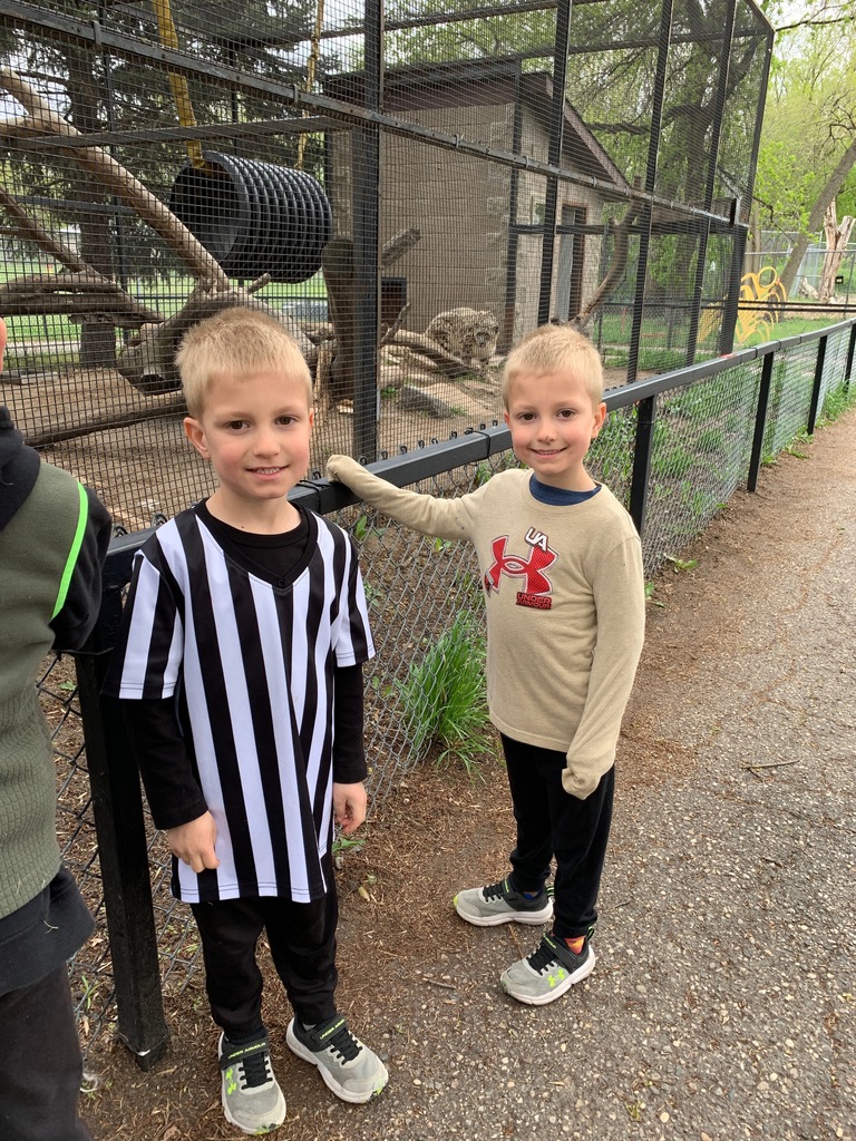 NCE Students visiting the Zoo!