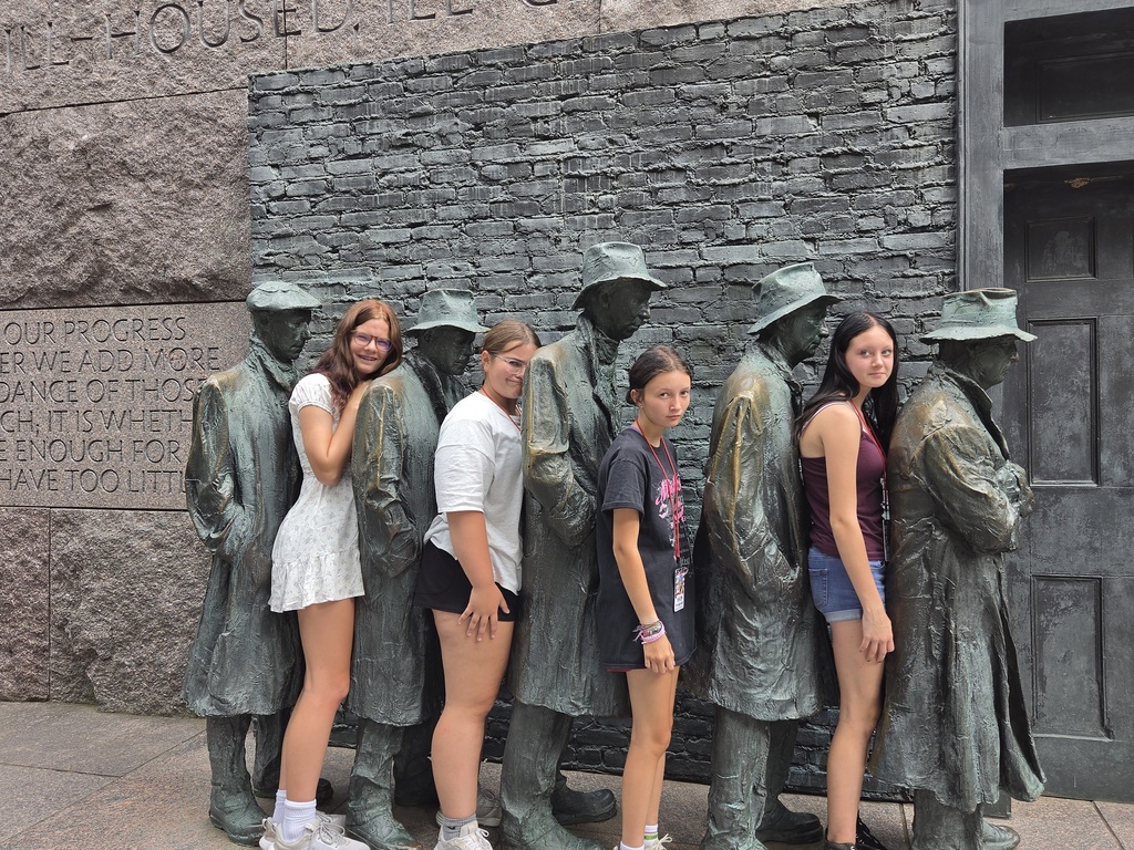 Day three and four in Washington DC for Norman County East's 7th and 8th grade students and their parents. Day 3 they went toured the US Capitol, went and explored the Library of Congress, went to the Air & Space: Udvar-Hazy Center, and did the Tidal Basin Walk, which includes: MLK, Thomas Jefferson, and the FDR memorials. Day 4 they completed their trip by going to the National Museum for the United States Army. New friendships, life long memories, much leaning, and fun were had by all.