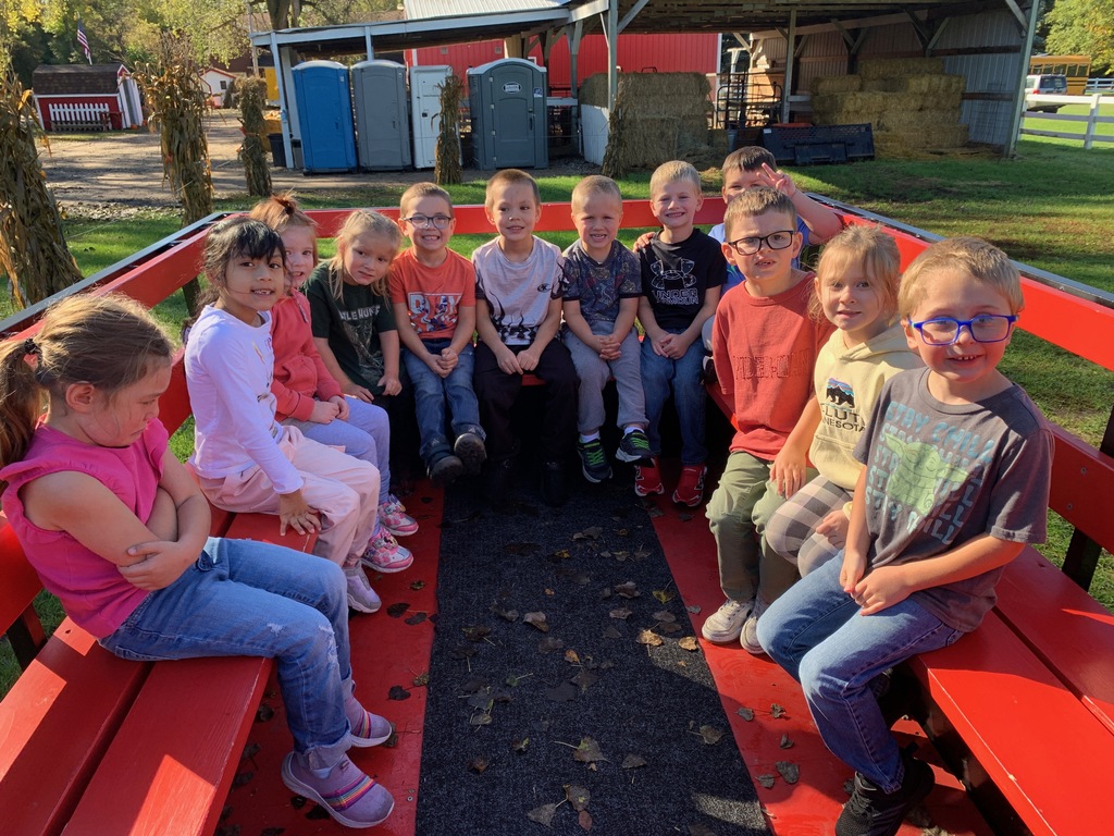 Kindergarten Field Trip - Buffalo River Pumpkin Patch