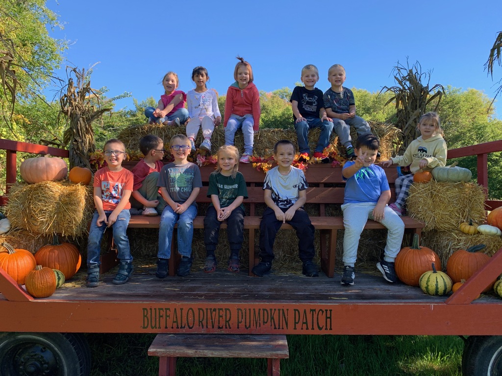 Kindergarten Field Trip - Buffalo River Pumpkin Patch