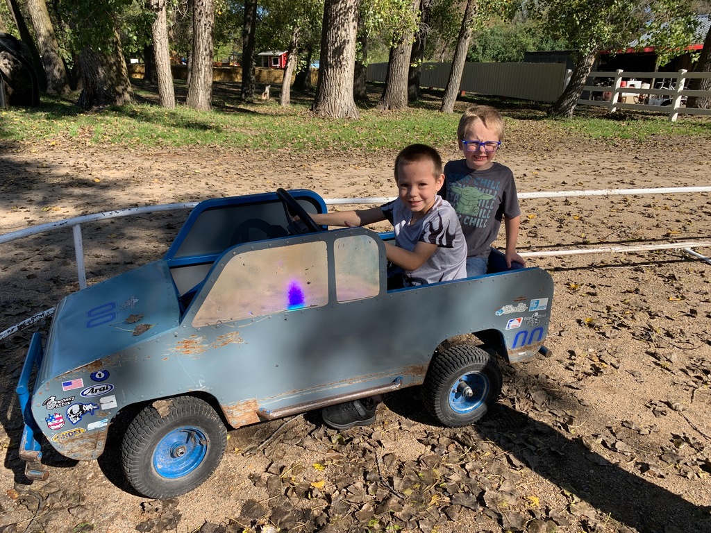 Kindergarten Field Trip - Buffalo River Pumpkin Patch