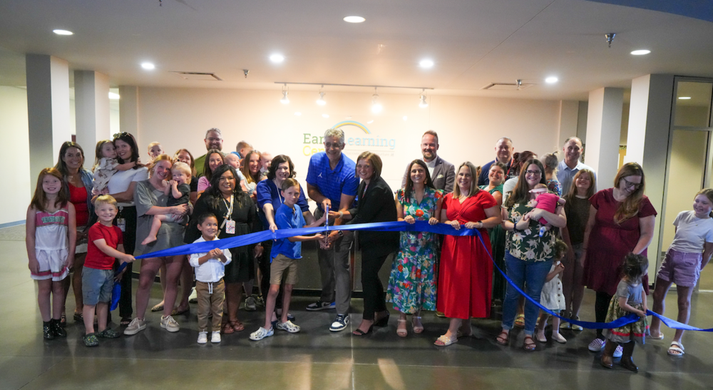 photo of ribbon cutting