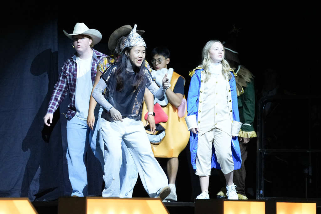 Various photos of SPUD closing ceremonies.