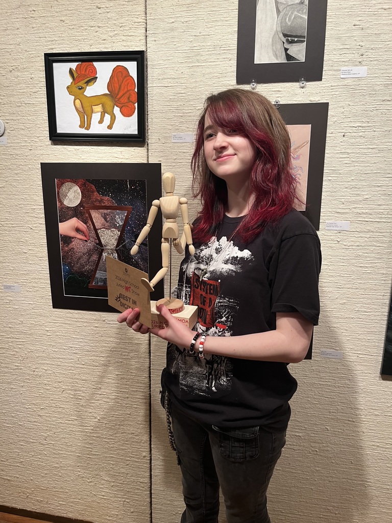 Several photos from the MGMOA Art Winners