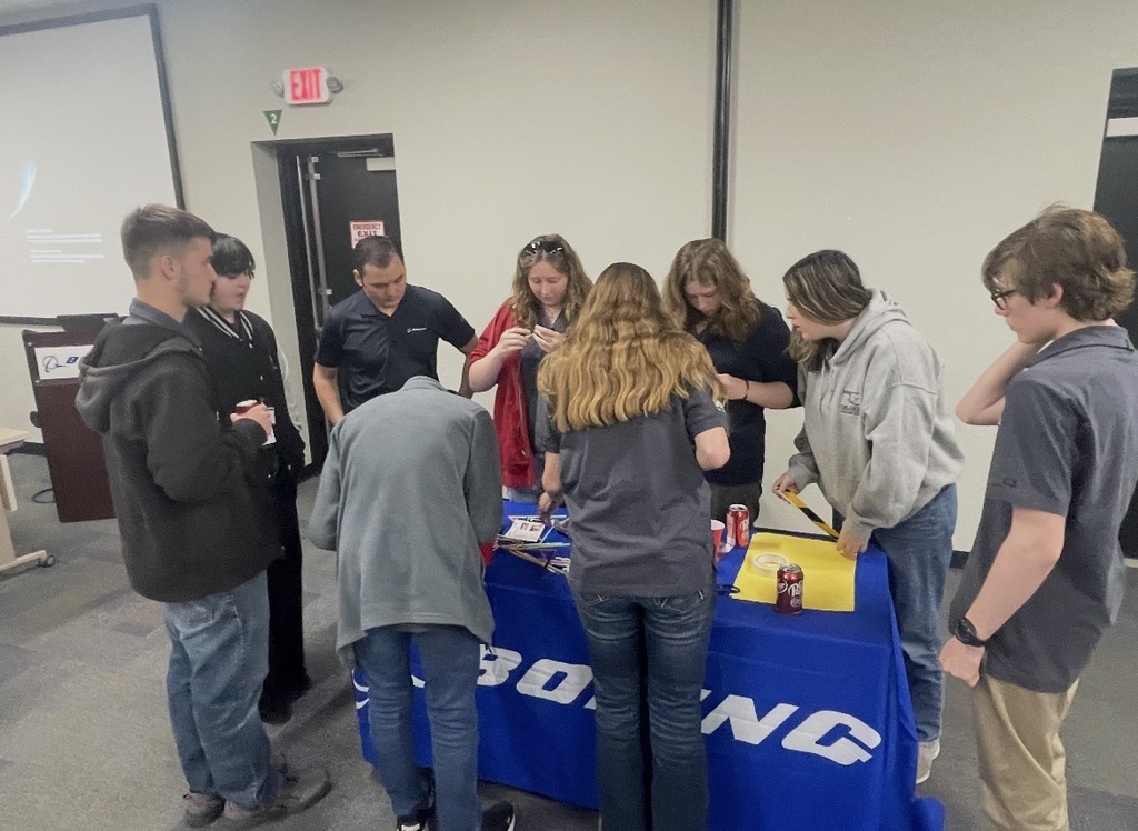 Several photos of OAA at Boeing