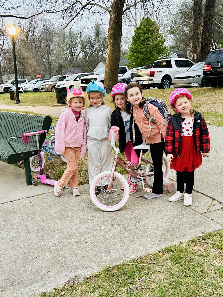 Various photos from McKinley PTO Bike, Walk and Roll to School Event