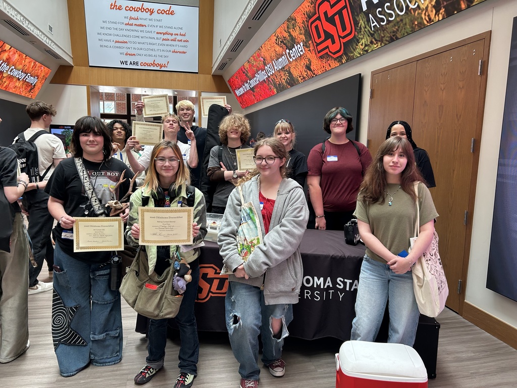 Various photos of Norman North students at Deutschfest.