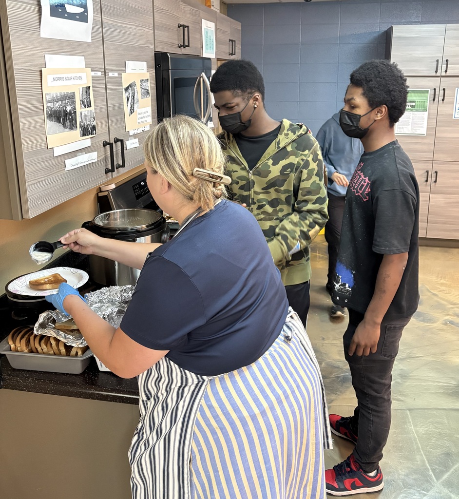 learners getting served food