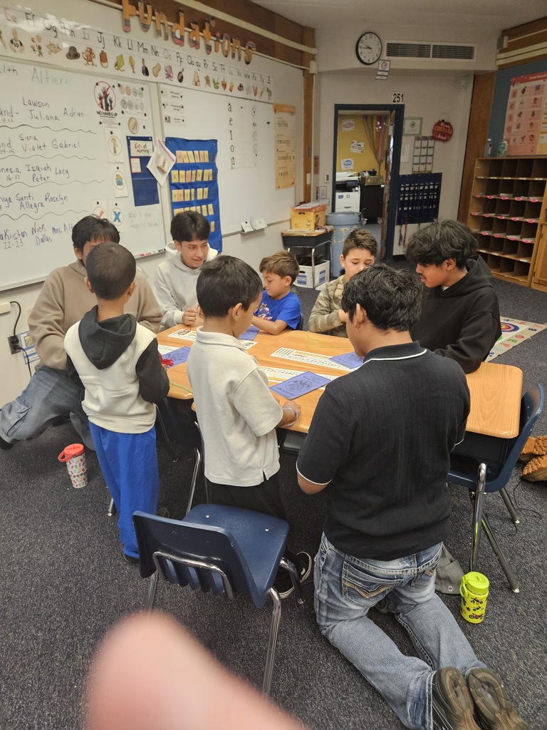 High School Raices students celebrated Hispanic Heritage Month with our First Grade students