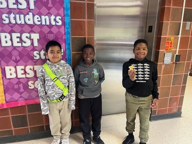 Students that earned 5 PAWS.